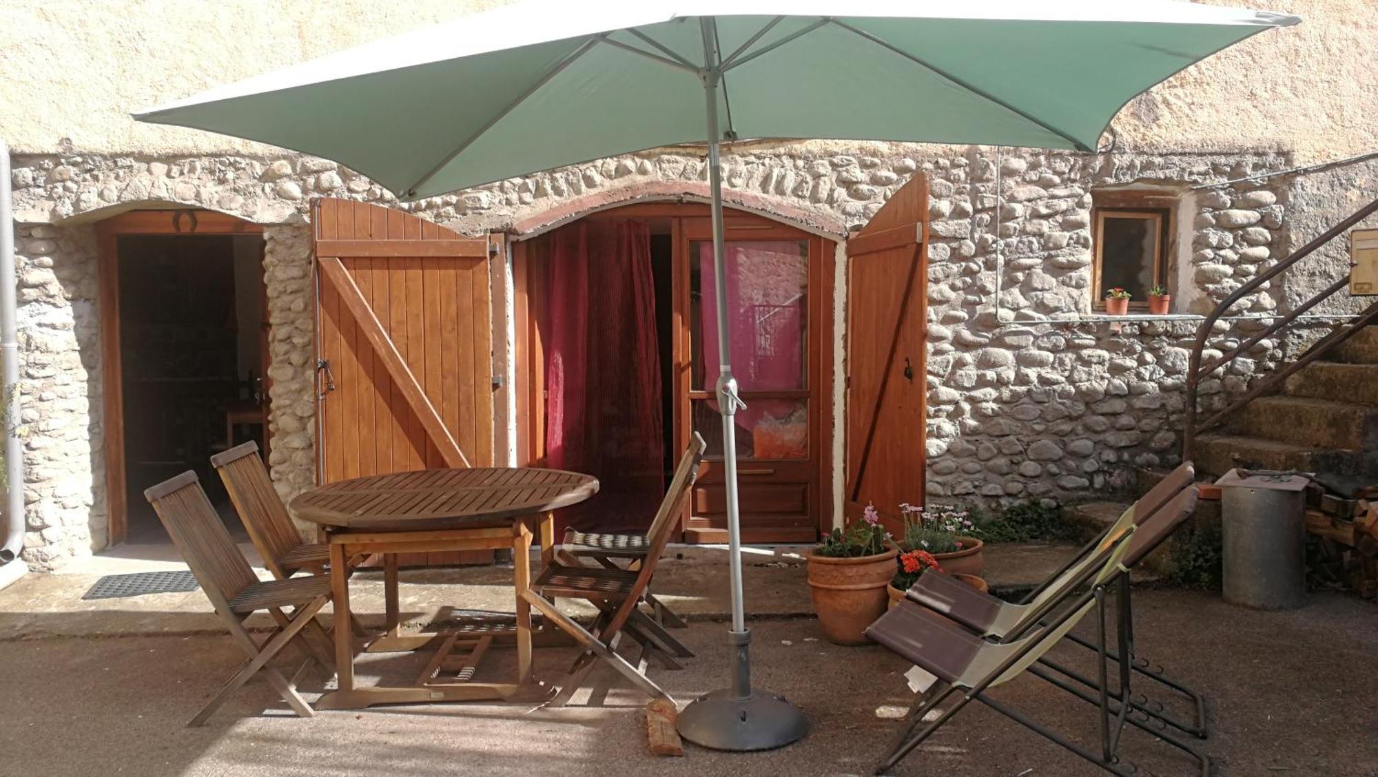 La Cirerole Hotel Casteil Buitenkant foto